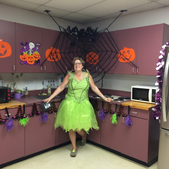 Meet Your Posher, Meg - Picture 7 of 8